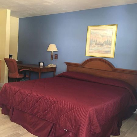 Maple Leaf Motel New Milford Zewnętrze zdjęcie