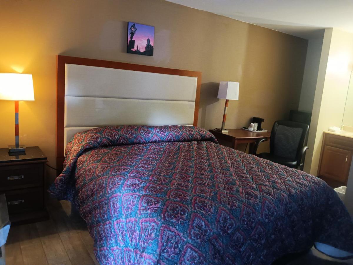 Maple Leaf Motel New Milford Zewnętrze zdjęcie