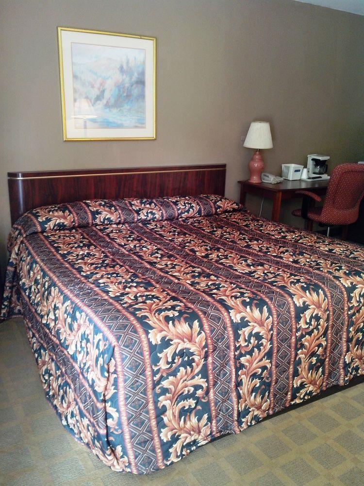 Maple Leaf Motel New Milford Zewnętrze zdjęcie