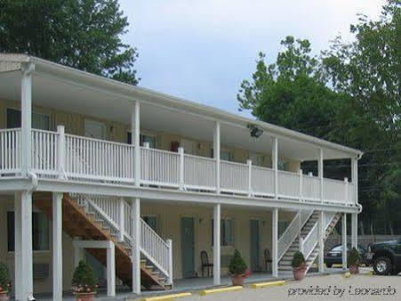 Maple Leaf Motel New Milford Zewnętrze zdjęcie